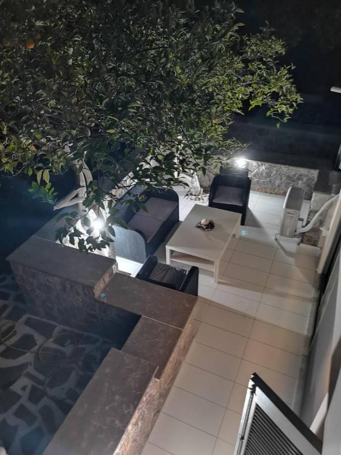 Sea Waves Apartments ネア・エピダヴロス エクステリア 写真