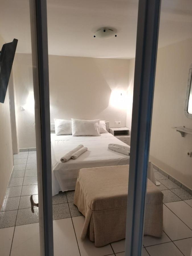 Sea Waves Apartments ネア・エピダヴロス エクステリア 写真