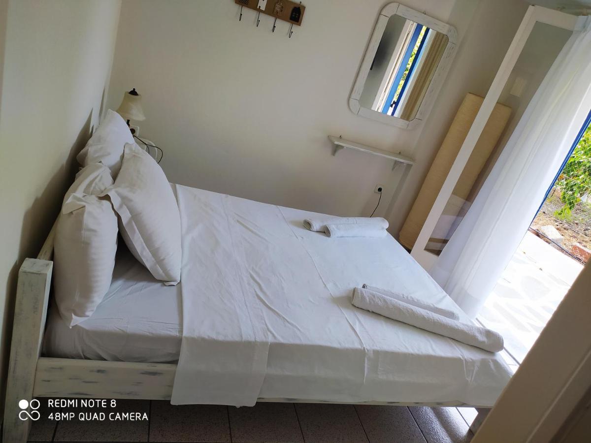 Sea Waves Apartments ネア・エピダヴロス エクステリア 写真