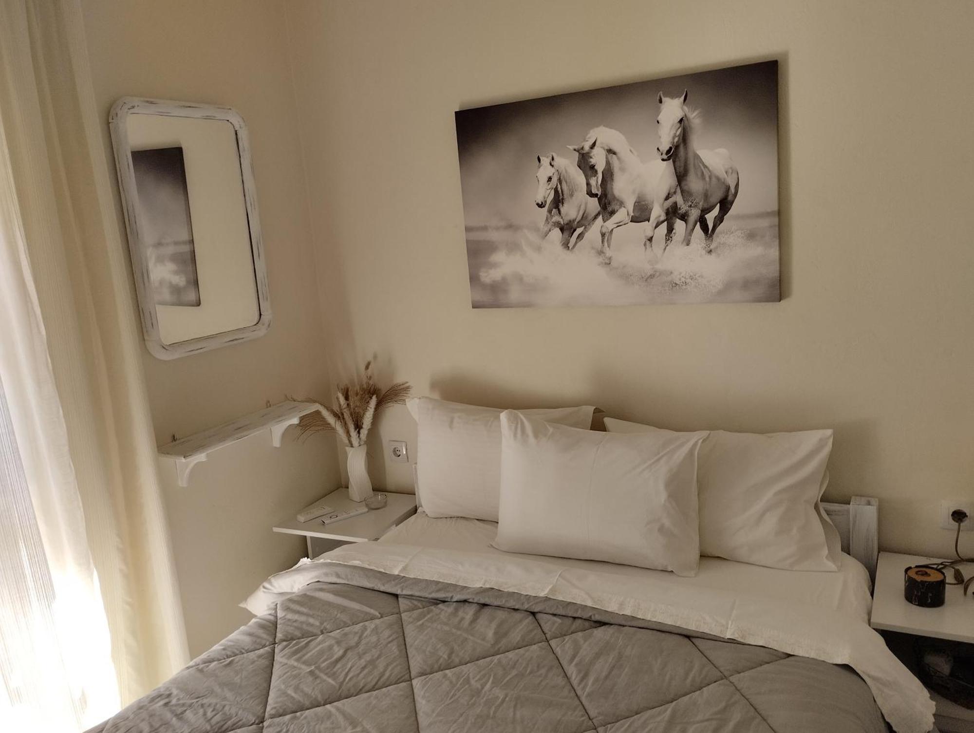 Sea Waves Apartments ネア・エピダヴロス エクステリア 写真